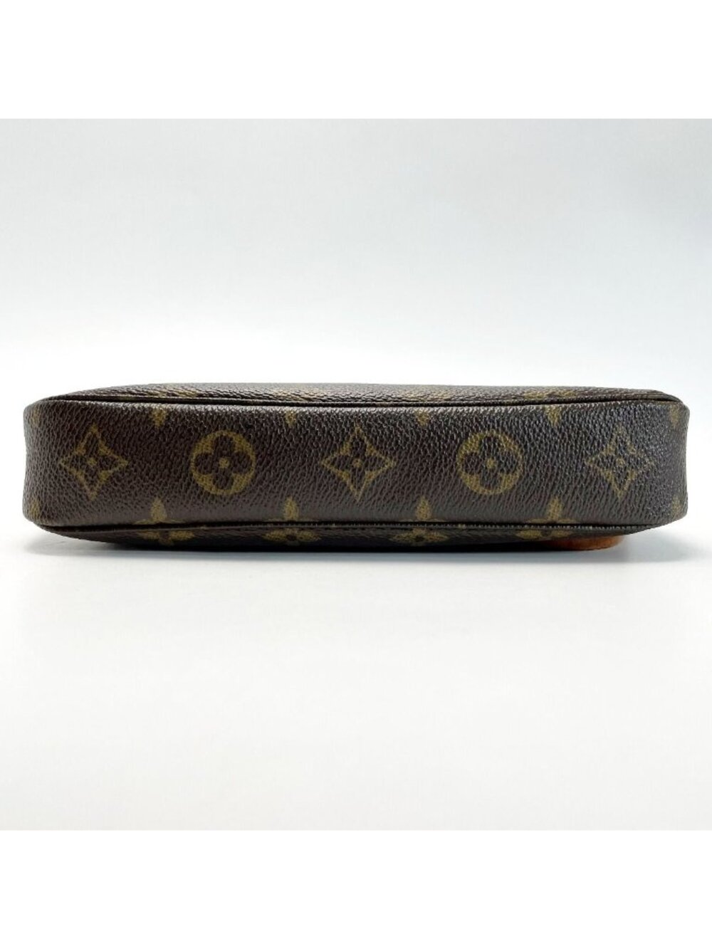 Louis Vuitton Monogram Accessory Pouch Bag Available - Picture 2 of 7